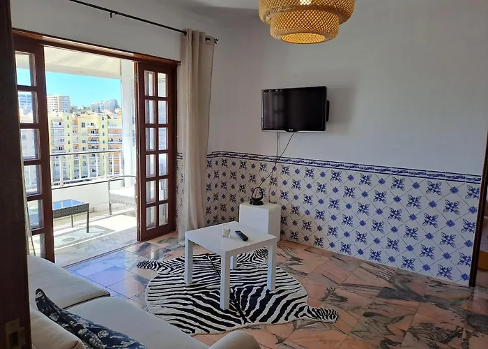 Stunning Views - One Bedroom In * Portimao