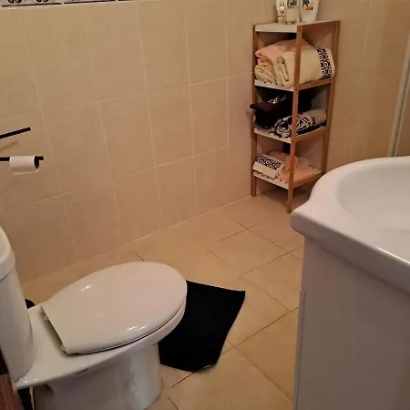 Stunning Views - One Bedroom In * 波尔蒂芒