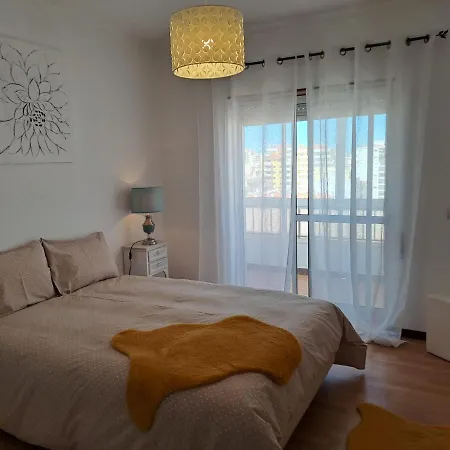 Stunning Views - One Bedroom In פורטימאו